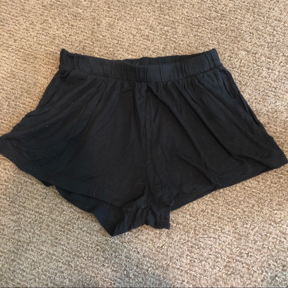 Divided H&M XS Black flowy shorts with pockets